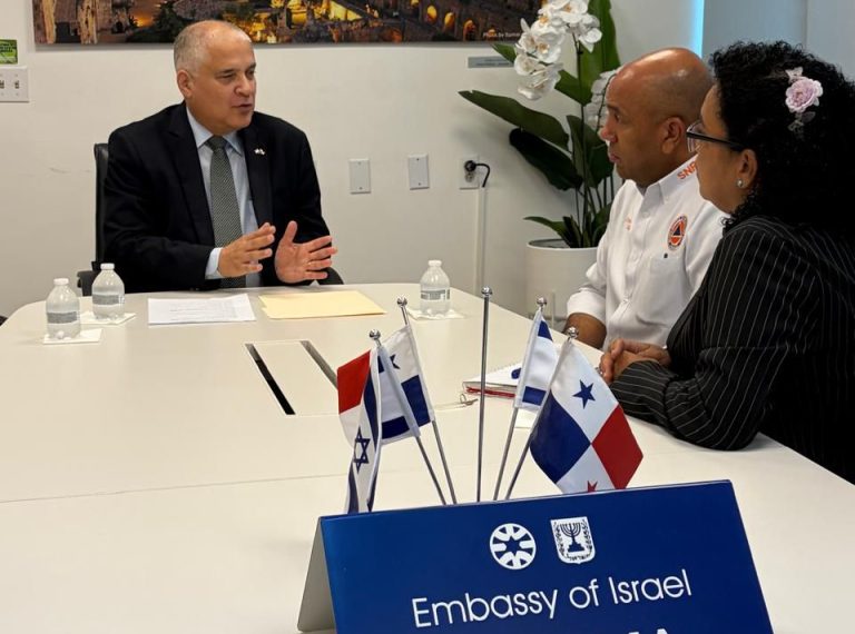 Funcionarios del Sinaproc y del SUME se capacitarán en emergencias Israel
